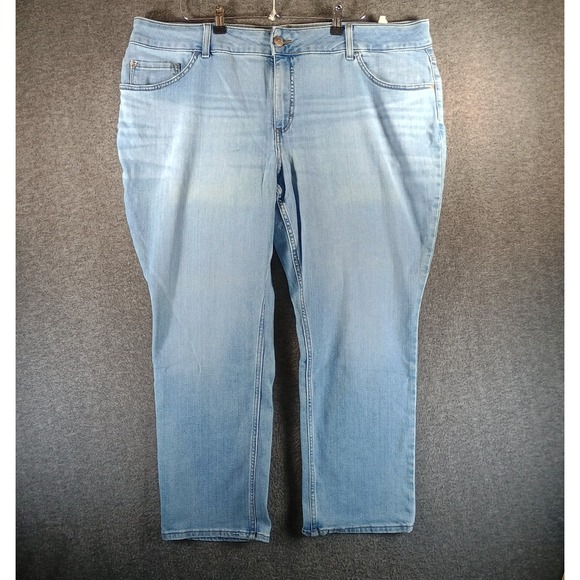 Lee Denim - Lee Plus Midrise Relaxed Fit Straight Leg Jean Womens 24W Petite Light Wash Mom